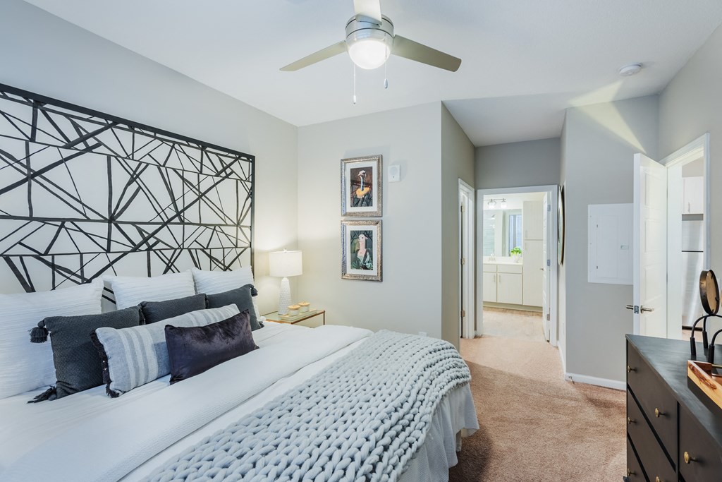 townhome with master bedroom and en-suite bath at Bon Haven Apartments in Spartanburg, SC