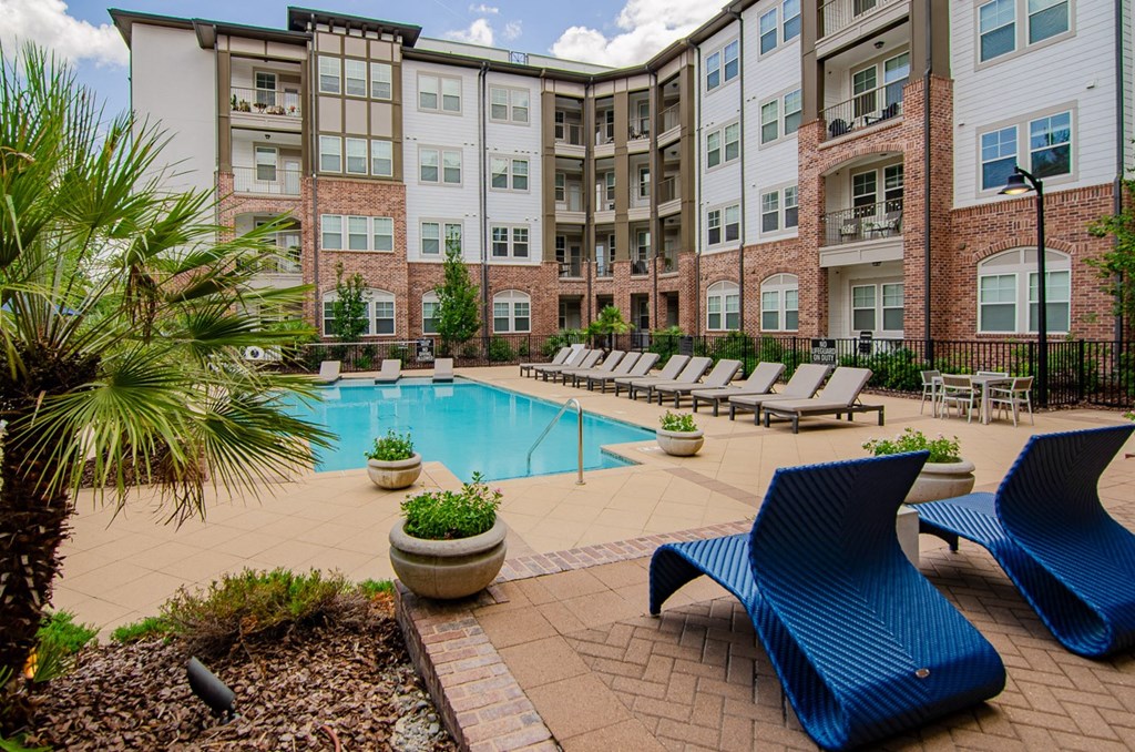 our apartments offer a swimming pool with lounge chairs