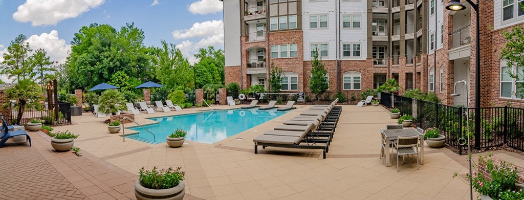 our apartments offer a swimming pool with lounge chairs