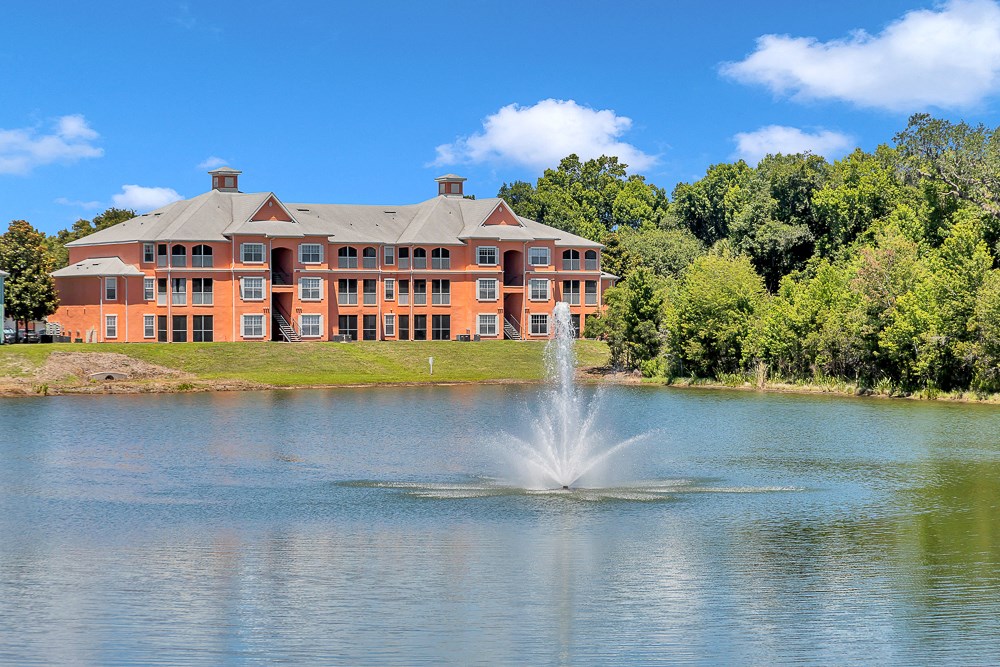 Lake View at Bermuda Estates Apartments in Ormond Beach, FL