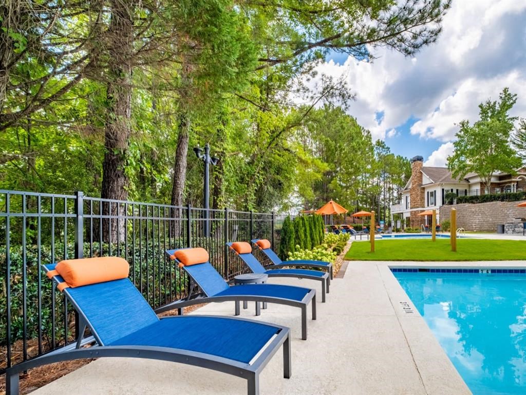 the pool at the estates apartments