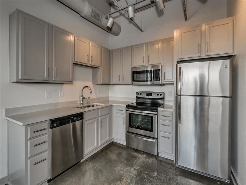 Stainless Steel Appliances Available Stainless Steel Appliances Available at The Tower Apartments, Tuscaloosa - Photo Gallery