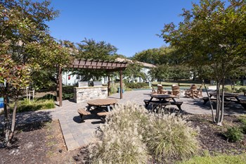 Outdoor Social space at Ascent Jones Apartments in Huntsville, Alabama - Photo Gallery 27