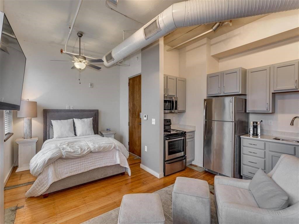 Studio Living Plans at The Tower Apartments, Tuscaloosa, AL