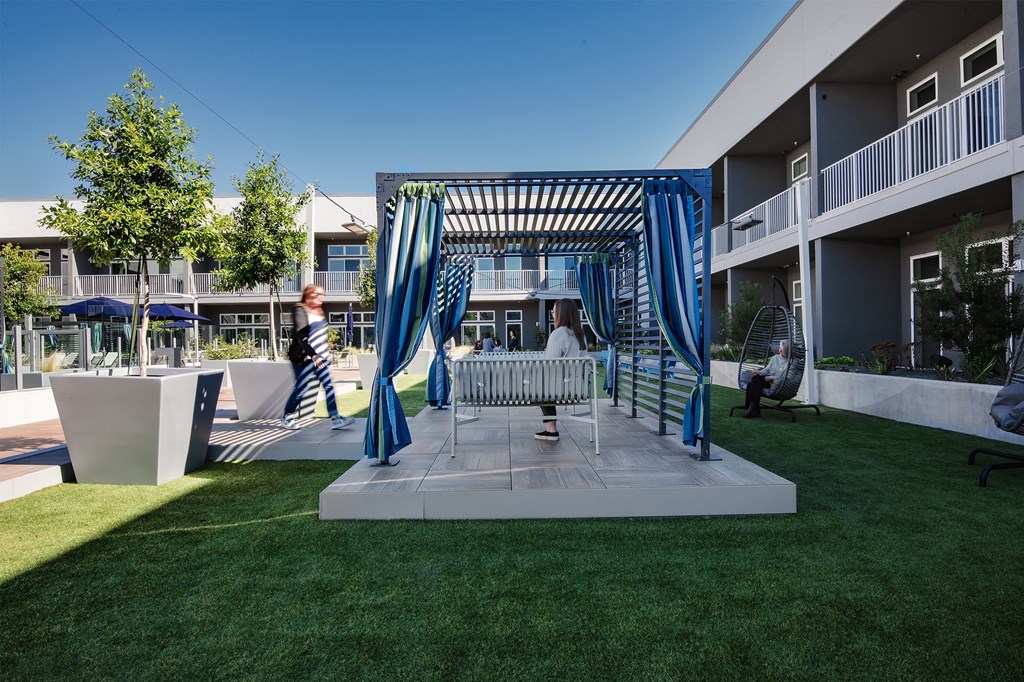 Courtyard at 20 Midtown Birmingham, AL 35233