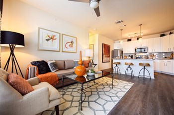 16333 Columns Way 1-3 Beds Apartment for Rent - Photo Gallery 3