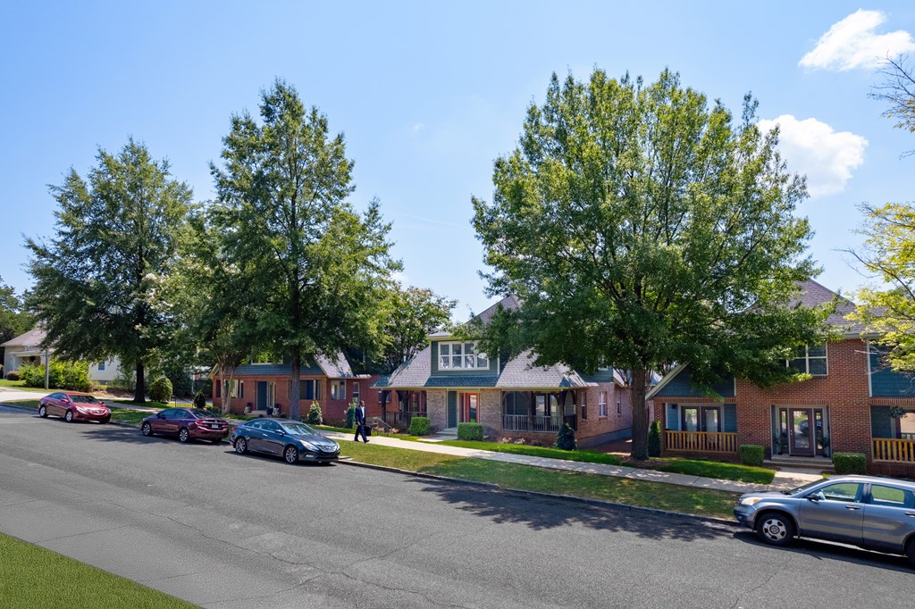 Street View of Avondale Gardens Cottages