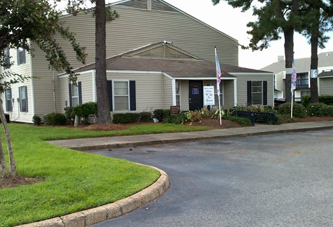 Leasing Office at Brookley Pointe Apartments in Mobile, Alabama