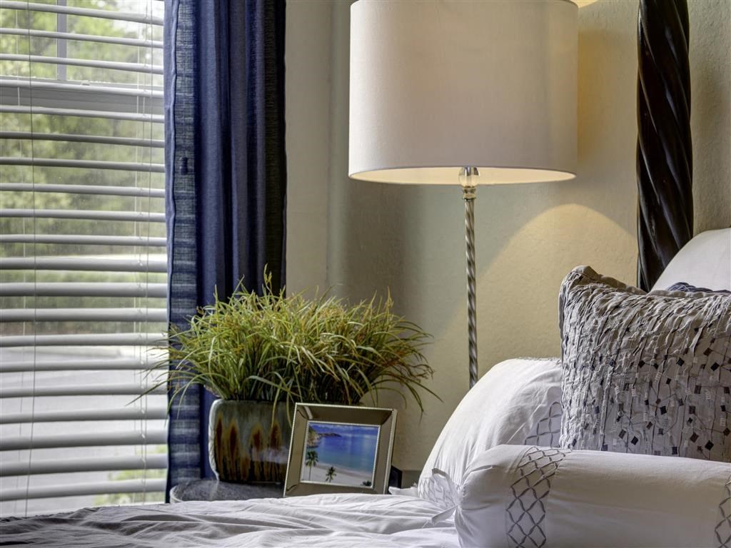 Primary bedroom at Bermuda Estates Apartments in Ormond Beach, FL