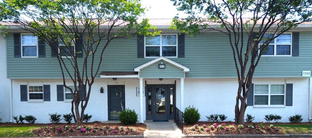 leasing office at Ascent Jones Apartments in Huntsville, Alabama