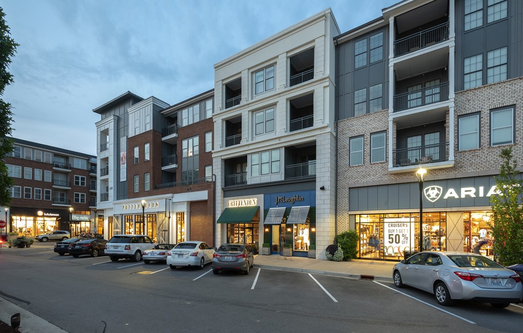 The Henry At Fritz Farm Apartments, 200 Larue 100, Lexington, KY