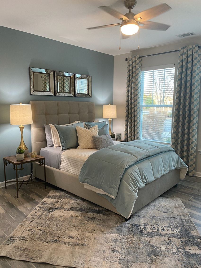 Bedroom Vinings at Laurel Creek - Photo Gallery