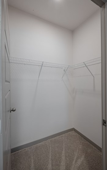 Spacious Closets at Axel Row in Birmingham, Alabama - Photo Gallery 8