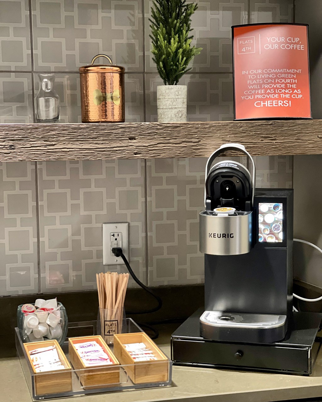 coffee bar at Flats on 4th Apartments in Birmingham, AL