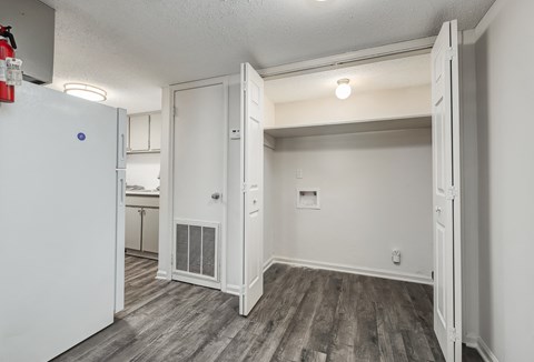 Bedroom Laundry at The Reserve at Wynwood Apartments, Cullman