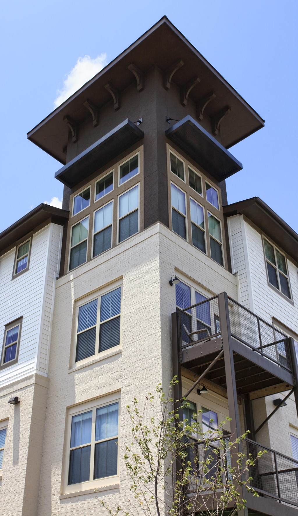 Riverhouse Apartments 1200 Brookwood Drive Little Rock, Arkansas