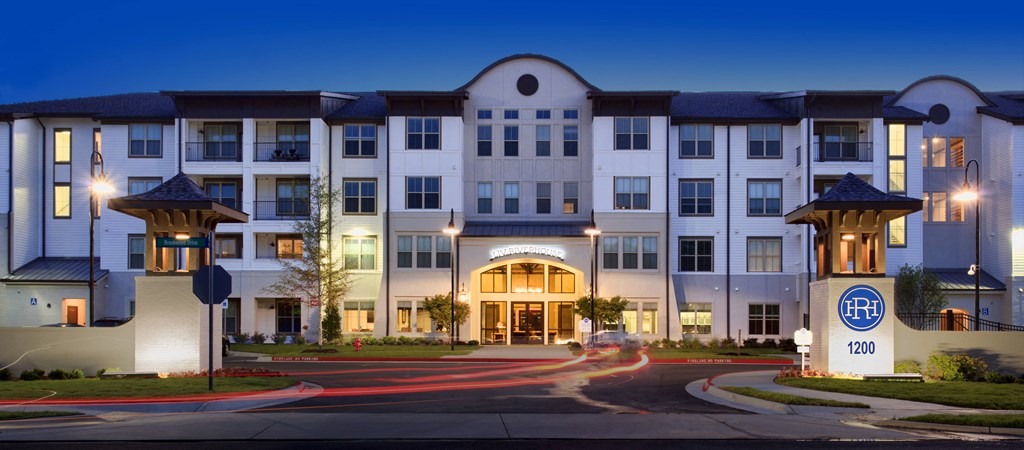 Riverhouse Apartments 1200 Brookwood Drive Little Rock, Arkansas