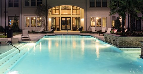 Riverhouse Apartments 1200 Brookwood Drive Little Rock, Arkansas