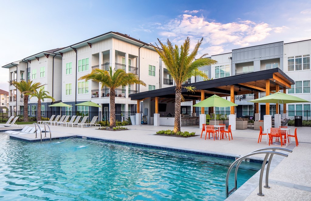 Sawgrass Point Apartments at 2163 South Veterans Blvd. Gonzales, LA 70737