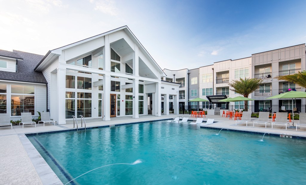 Sawgrass Point Apartments at 2163 South Veterans Blvd. Gonzales, LA 70737