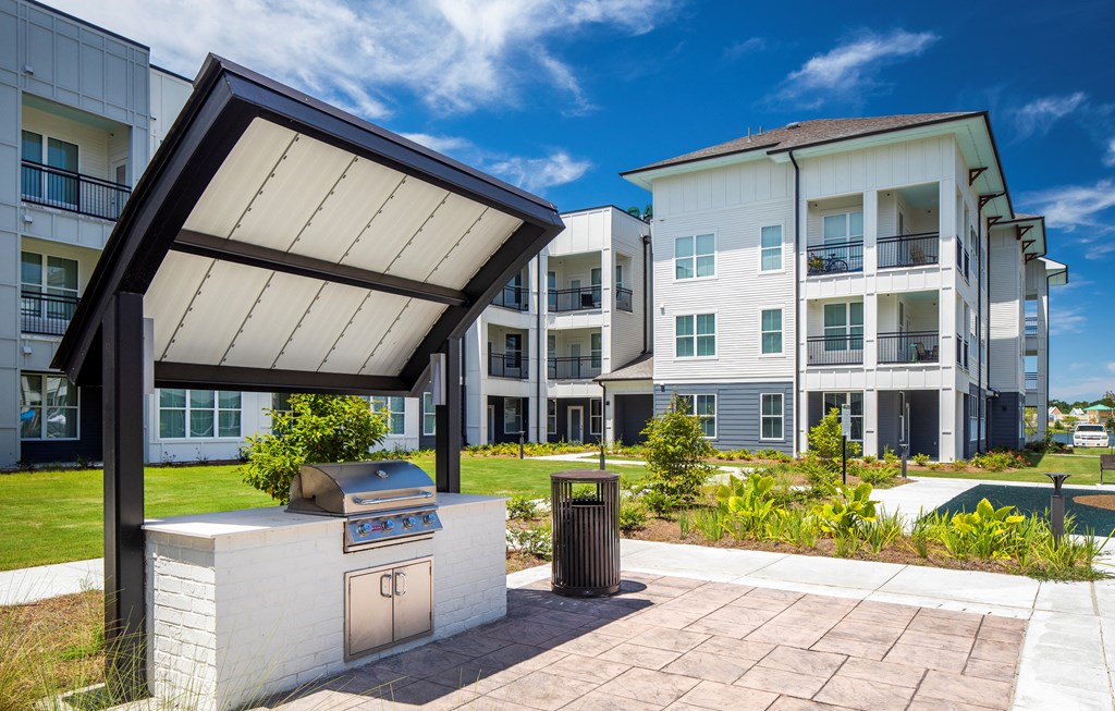 Sawgrass Point Apartments at 2163 South Veterans Blvd. Gonzales, LA 70737
