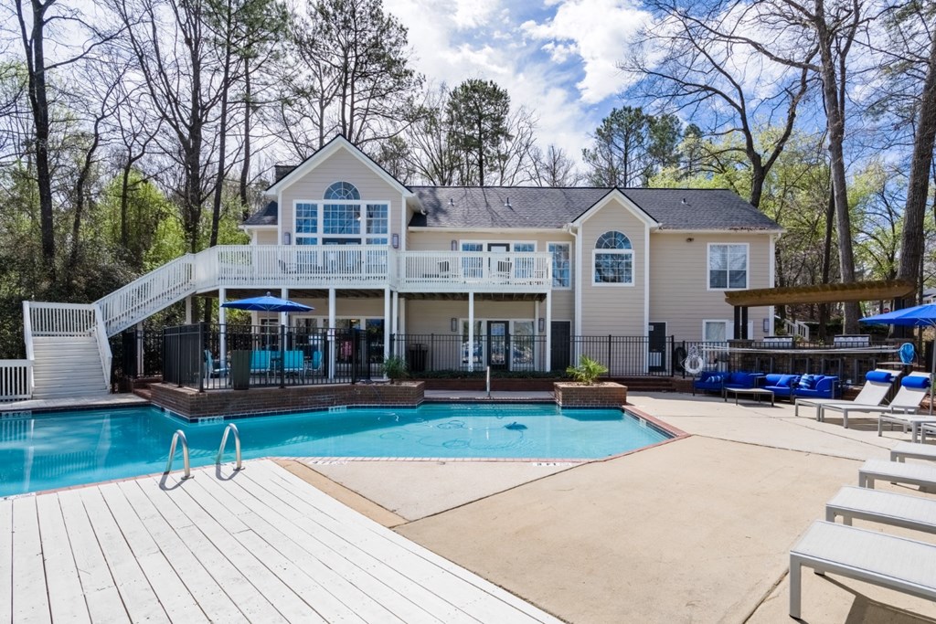 Outdoor pool and community clubhouse at Summerchase at Riverchase in Hoover, Alabama.