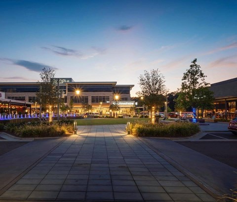 the building in which the hotel is located