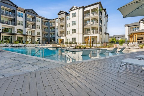 Tapestry Forest Creek Collierville Tennessee apartments amenities lifestyle pool