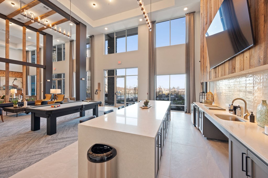 Resident Lounge at Tapestry Ridge in Covington, Kentucky