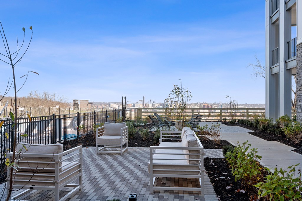 Tapestry Ridge Apartments, 1431 Dixie Hwy, Covington, KY RentCafe