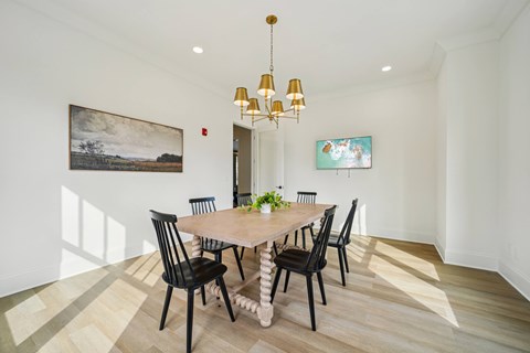 Conference room at Turnberry Park Apartments in Gardendale, AL