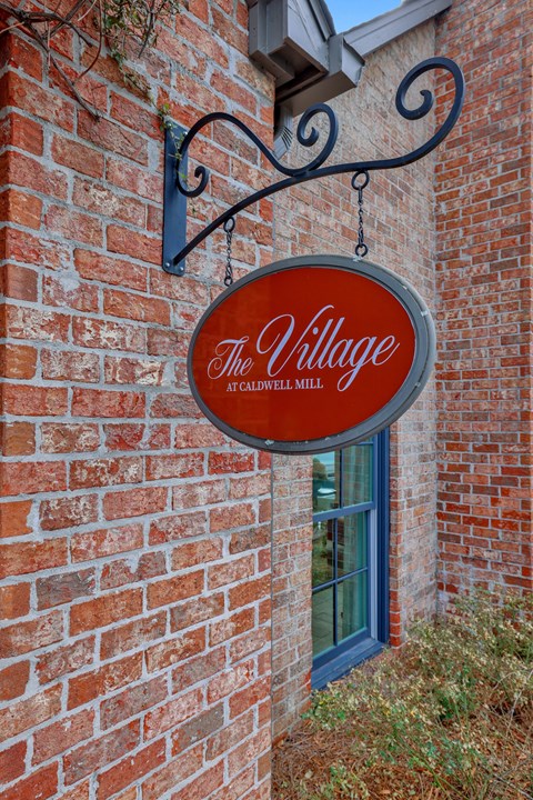 The clubhouse entrance at Village at Caldwell Mill in Birmingham, AL