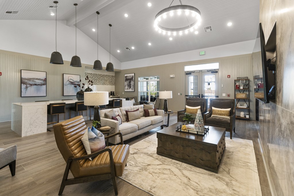 Clubhouse and Resident Social Lounge at Tapestry Northridge Apartments in Jackson, MS