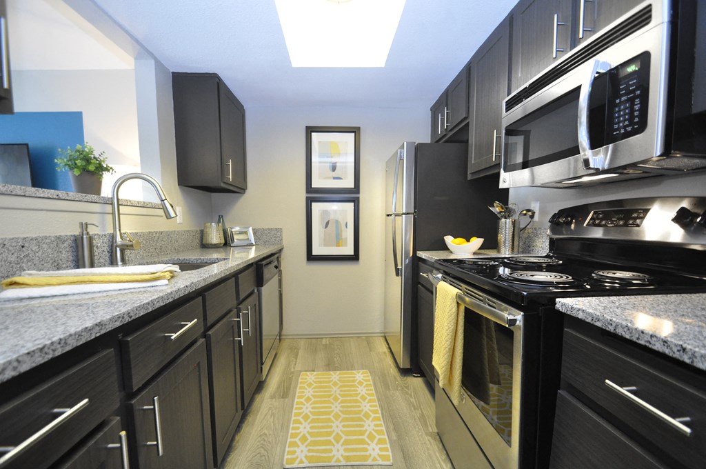 Fully Equipped Kitchen at The Metropolitan, Lexington, KY, 40517