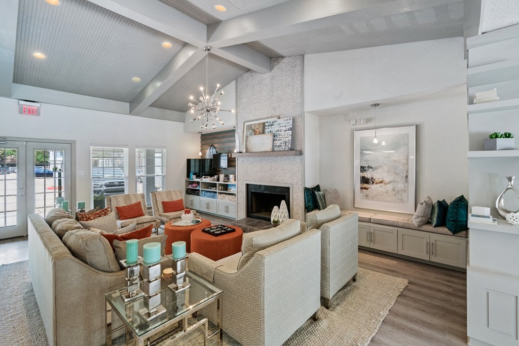 Clubhouse clubhouse with fireplace and kitchen at Retreat at Brightside Apartments in Baton Rouge, LA