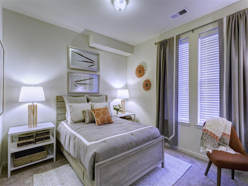 Apartments for Rent in Louisville Kentucky-Springhouse Apartments Pool