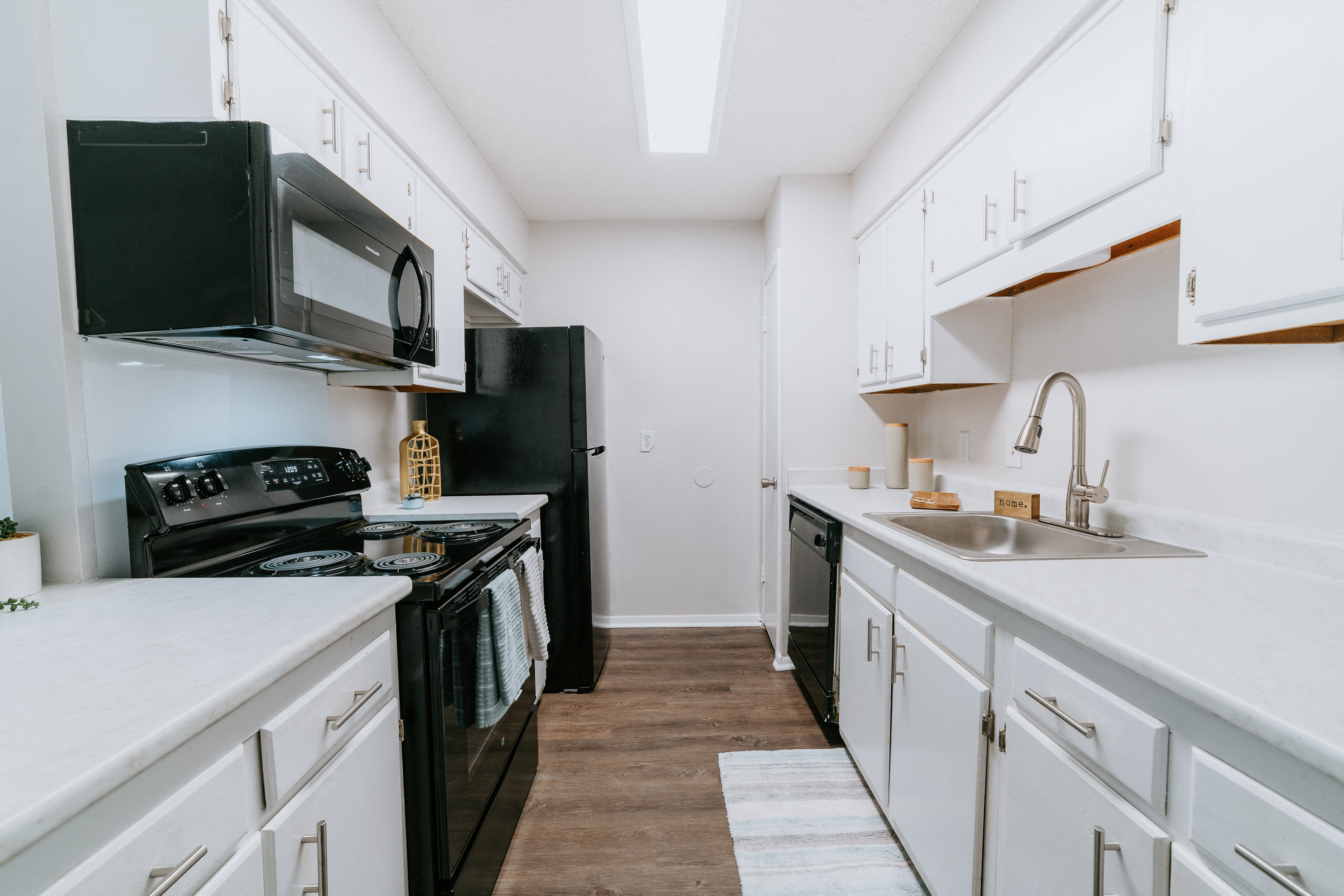 Kingswood Apartments