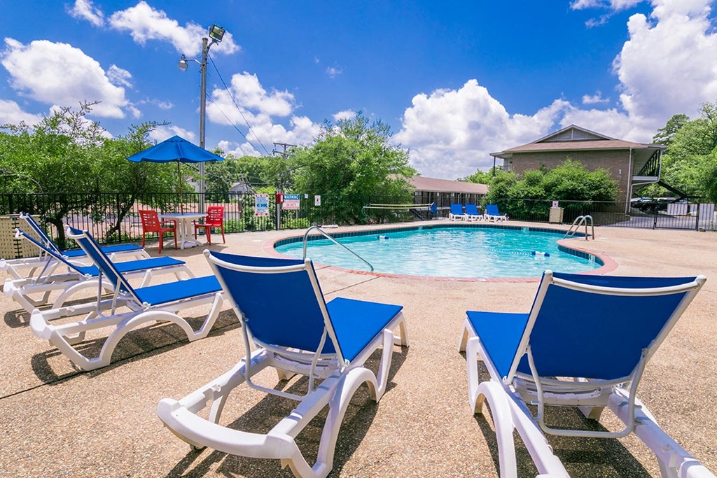 Pool with sundeck at Arbor Pointe at Hillcrest, Little Rock, AR