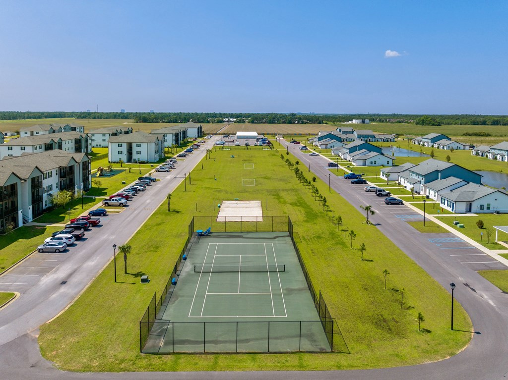 tennis courts at the reserve at riverdale apartments in riverdale, nj