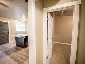 1480 S 1100 E 1 Bed Apartment for Rent - Photo Gallery 6