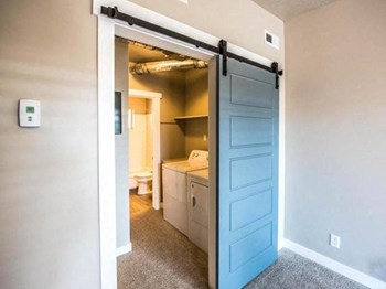 1480 S 1100 E 1 Bed Apartment for Rent - Photo Gallery 4