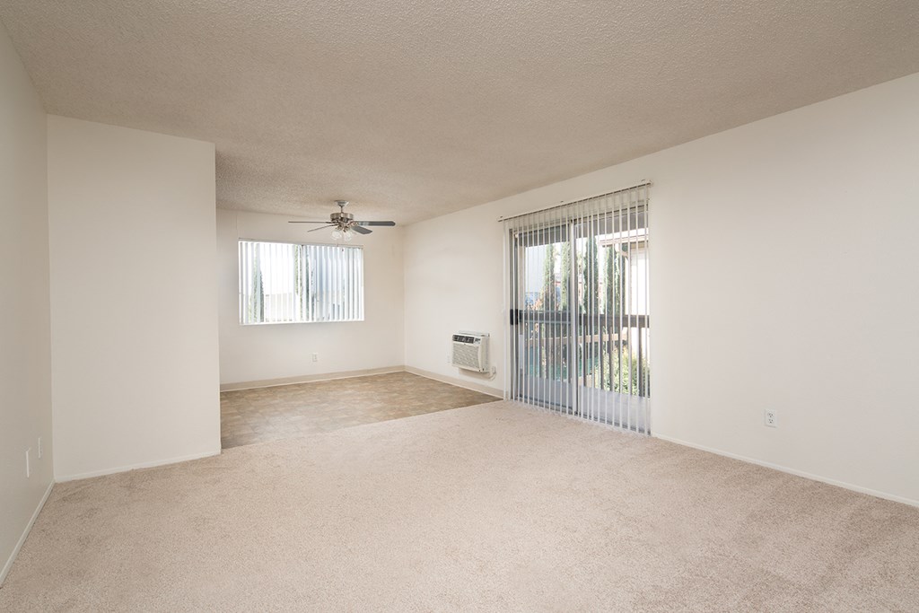 Canyon Run Large Living Room