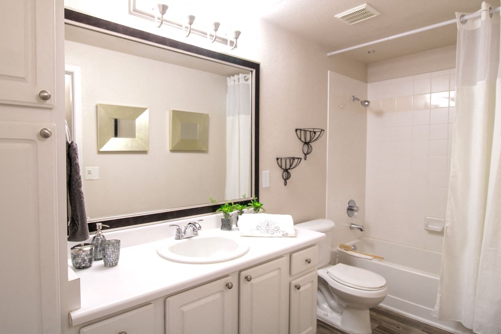 Bathroom With Bathtub at Sky at P83, Peoria, AZ, 85381