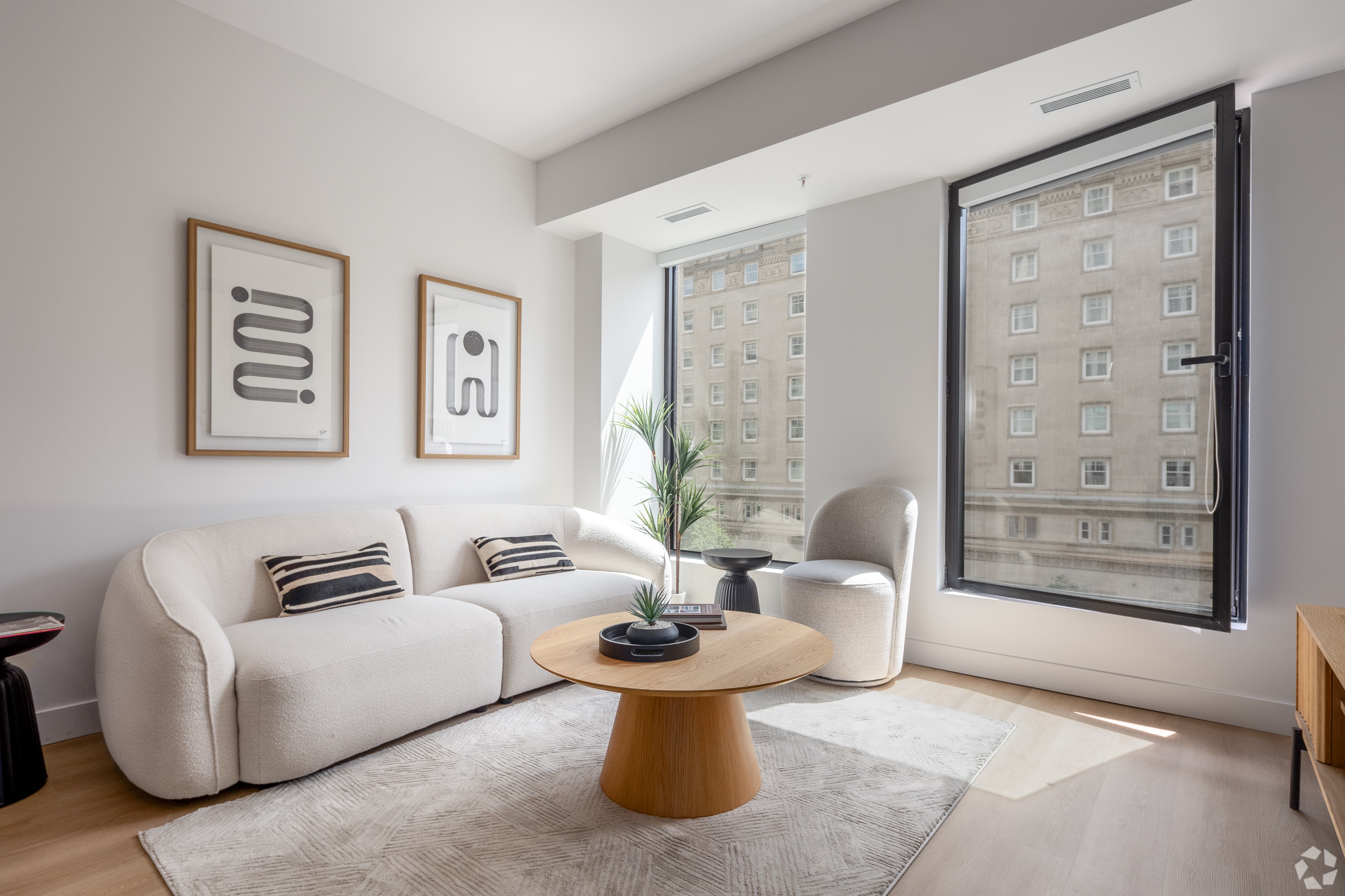 3 bedroom apartment - Le Samuel, Montreal - unit 2008 5
