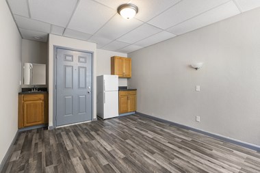 820 W Freeman St Studio-2 Beds Apartment for Rent
