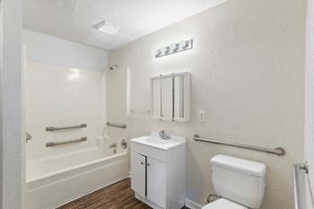 Bathroom - Photo Gallery 4