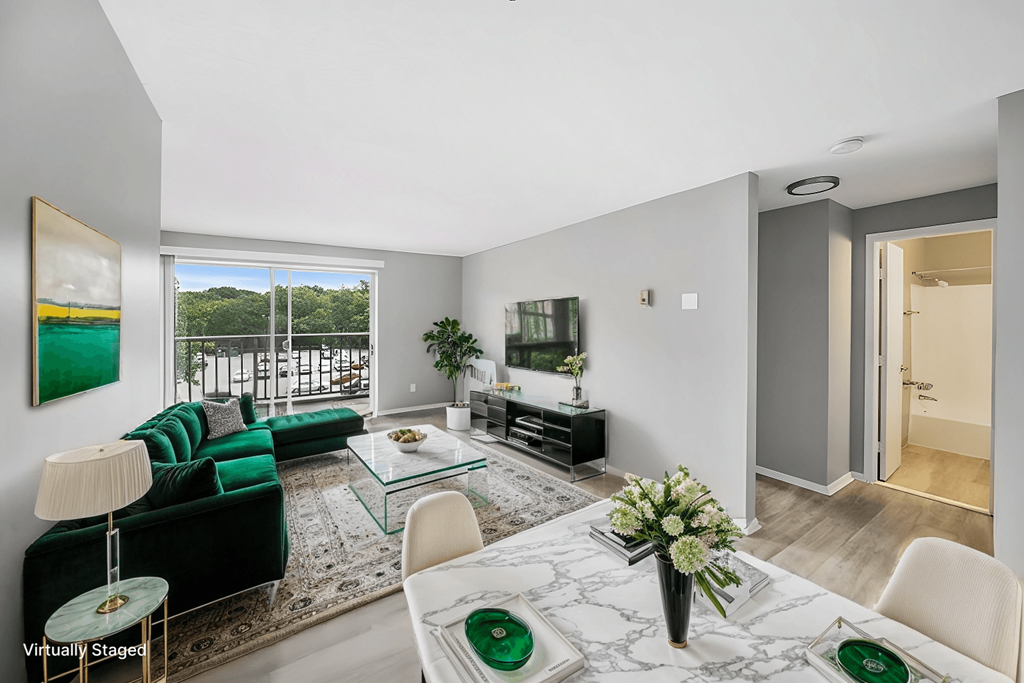 Grandview Pointe is a similar property to East Cedar Apartments located in Cleveland