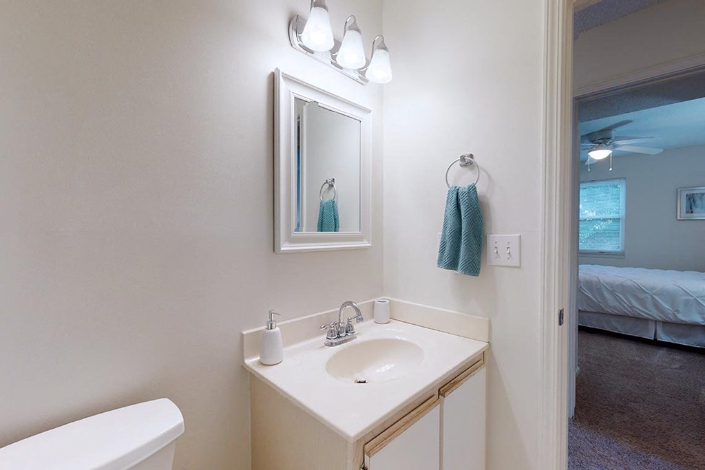 Ashton Woods bathroom