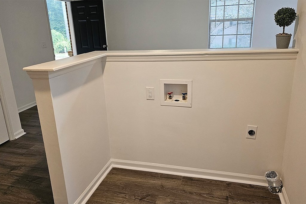 brookfield 2 bedroom washer dryer connections