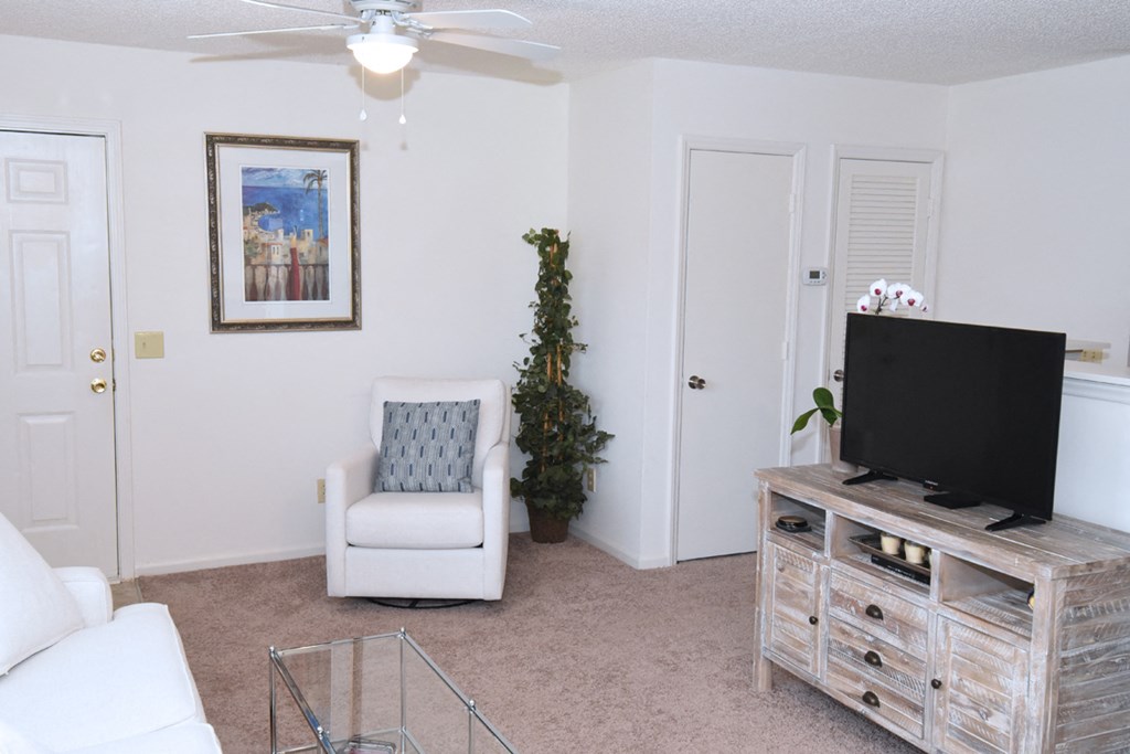 Wesley South and Brookfield 2BR living room